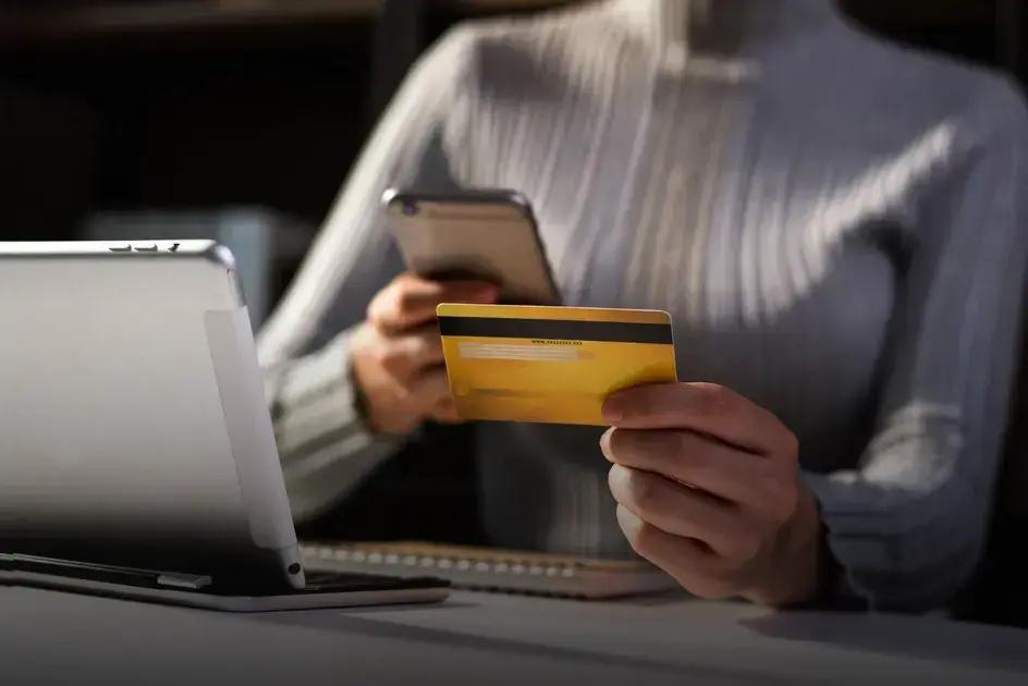 BMG cartão de crédito para negativado: conheça as vantagens e condições especiais