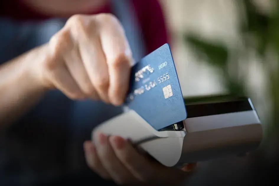 Cartão de crédito banrisul para negativado: como recomeçar sua vida financeira