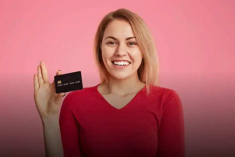 Cartão de crédito para negativado com limite na hora: veja como funciona