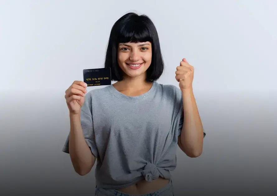 qual cartão de crédito libera limite para negativado e como conseguir?