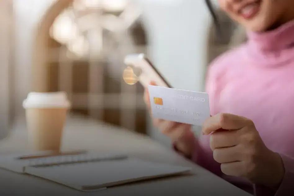 Solicitar cartão de crédito para negativado pela internet: como conseguir